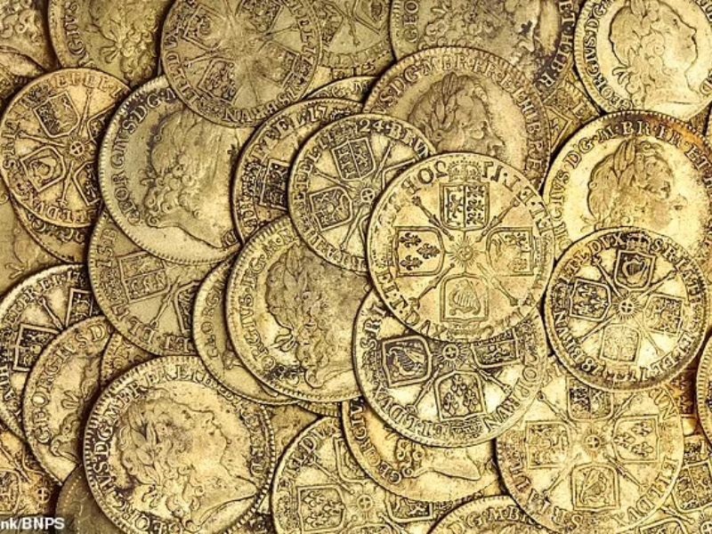 They've Struck Gold! Fortunate Couple Unearth 264 Gold Coins Dating Back to the Reign of King James I Hidden Beneath Their Kitchen Floor, Raking in £754,000 at Auction They've Struck Gold! Fortunate Couple Unearth 264 Gold Coins Dating Back to the Reign of King James I Hidden Beneath Their Kitchen Floor, Raking in £754,000 at Auction